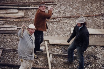 Bau Sporthalle (Lari)