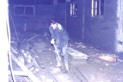 Bau Sporthalle (Lari)