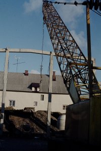 Bau Sporthalle (Lari)