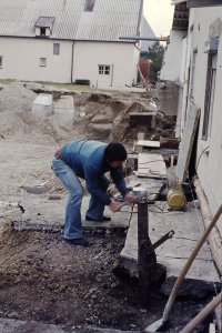 Bau Sporthalle (Lari)