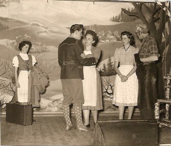 Blaß Teil 4: Theater