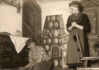 Blaß Teil 4: Theater