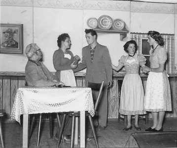 Blaß Teil 4: Theater