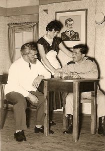 Blaß Teil 4: Theater