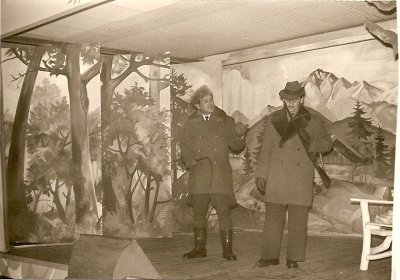 Blaß Teil 4: Theater