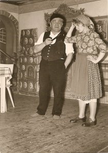 Blaß Teil 4: Theater