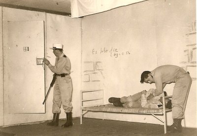 Blaß Teil 4: Theater