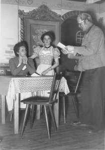 Blaß Teil 4: Theater