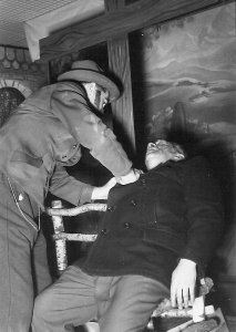 Blaß Teil 4: Theater