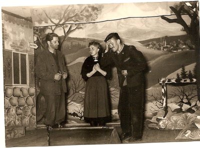 Blaß Teil 4: Theater