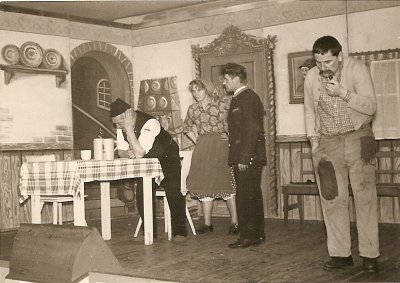 Blaß Teil 4: Theater