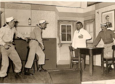 Blaß Teil 4: Theater