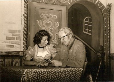 Blaß Teil 4: Theater