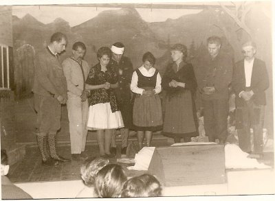 Blaß Teil 4: Theater